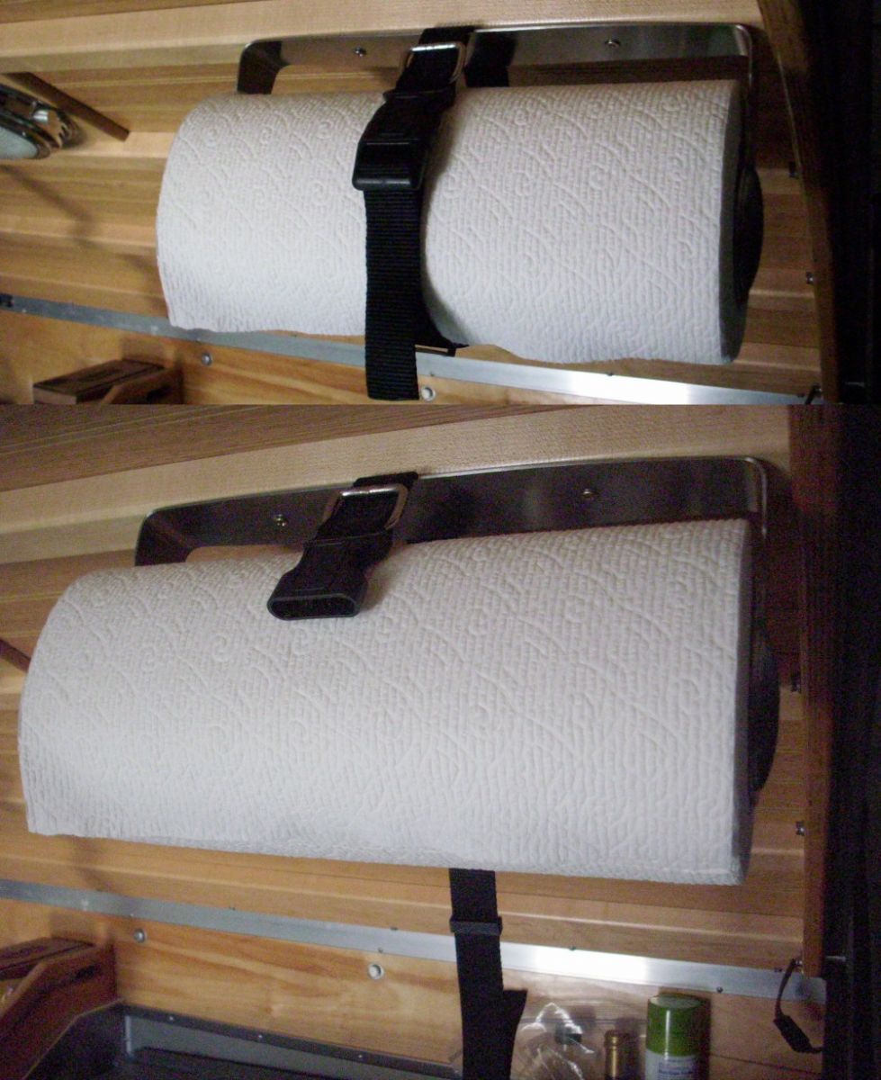 Paper towel wind stopper - Keeps the paper towel in place