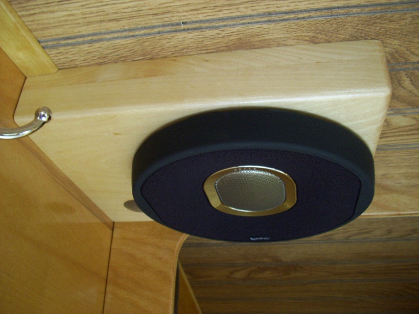 SpeakerCabin.JPG