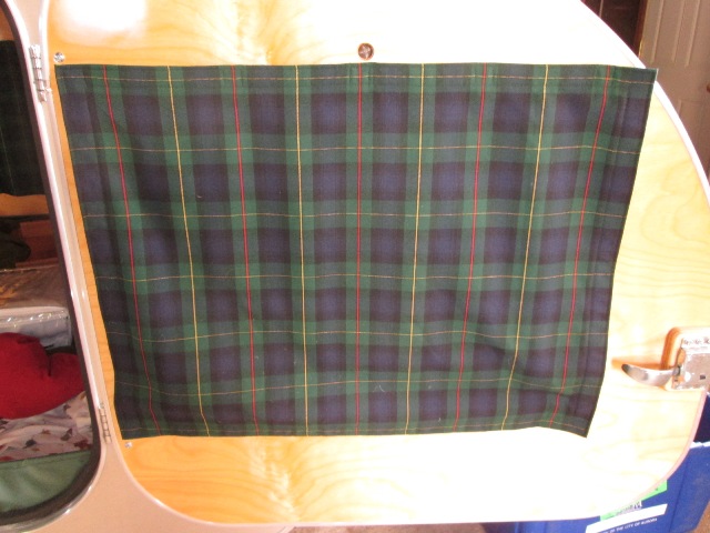curtain%20001.jpg