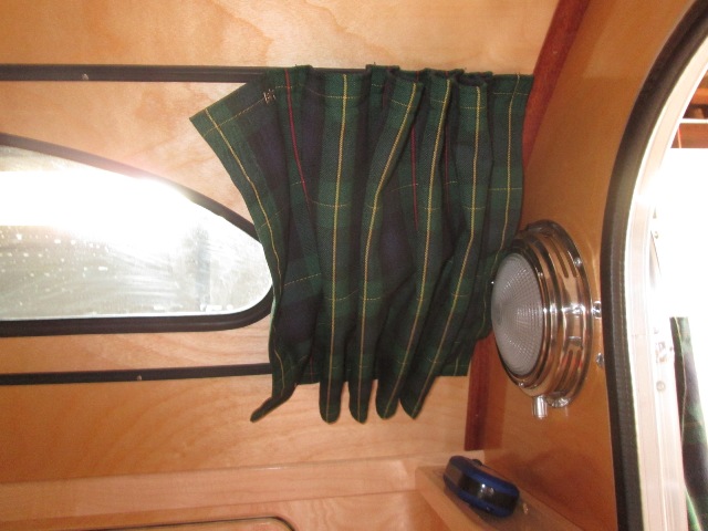 curtain%20004.jpg