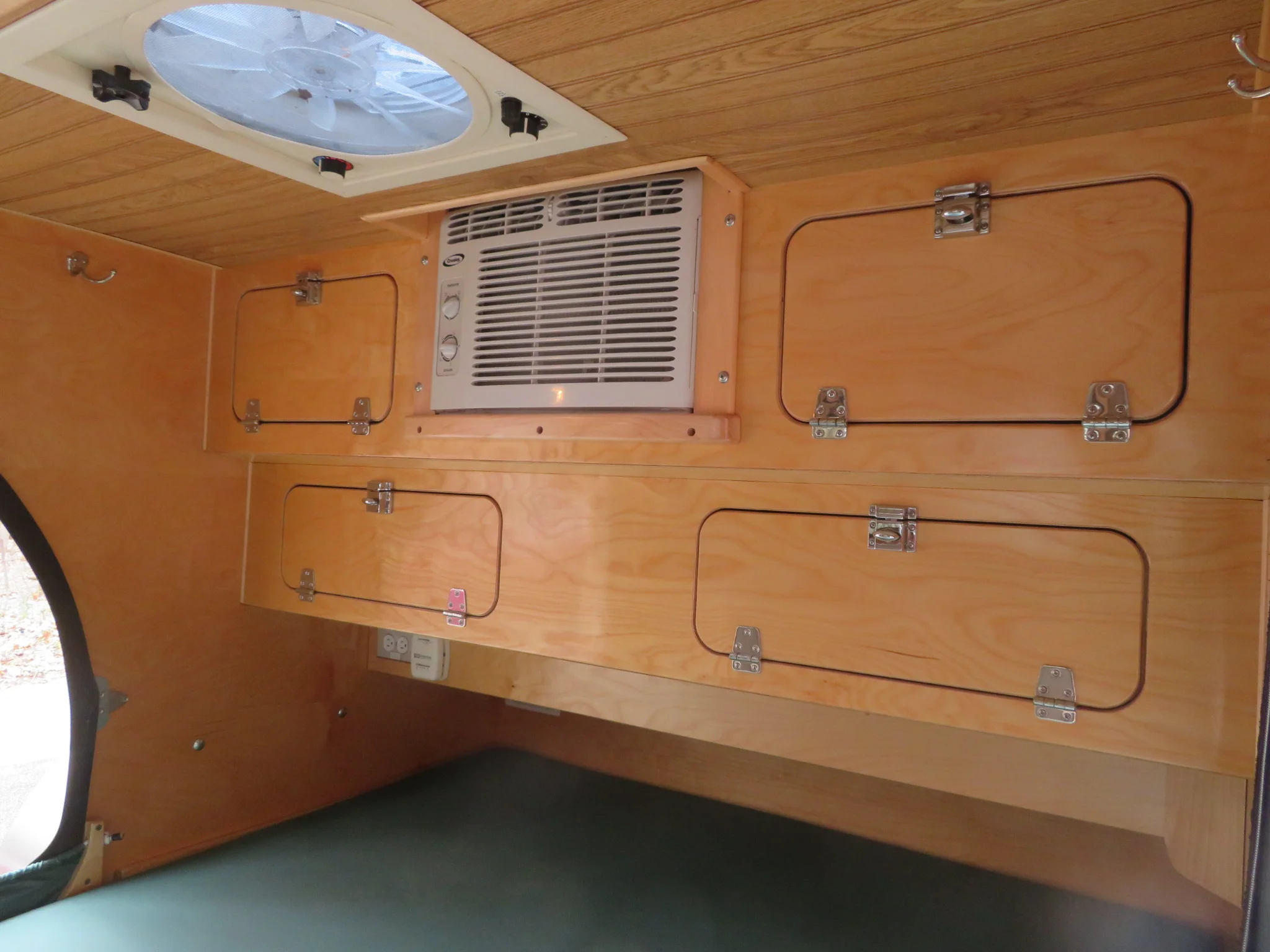 0E1574EA-8979-4A97-9F61-E024F70BDAFB