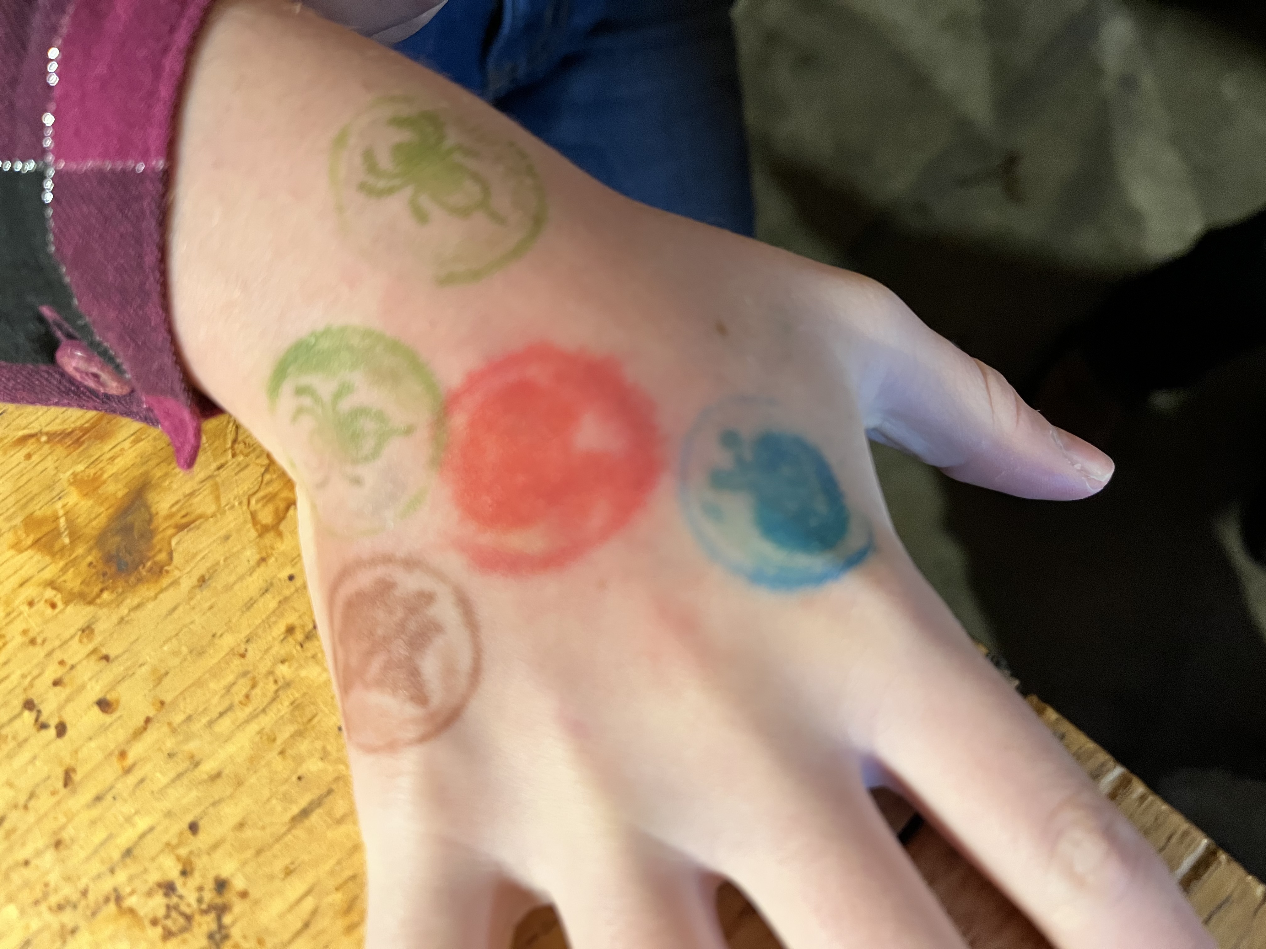 4BA1380C-3654-48A2-8BEA-7A2E88583643