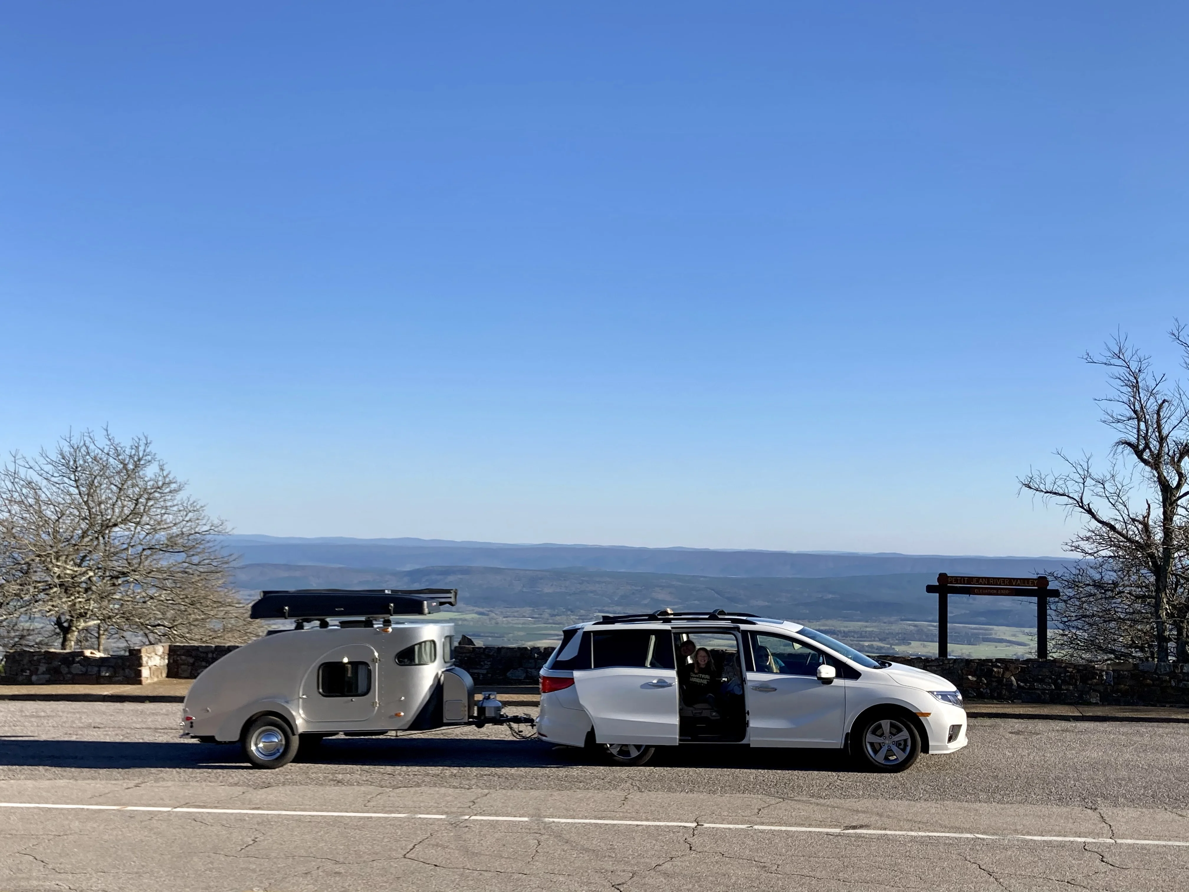 9EFEA63A-23A9-4243-A319-4BB45B982ED9