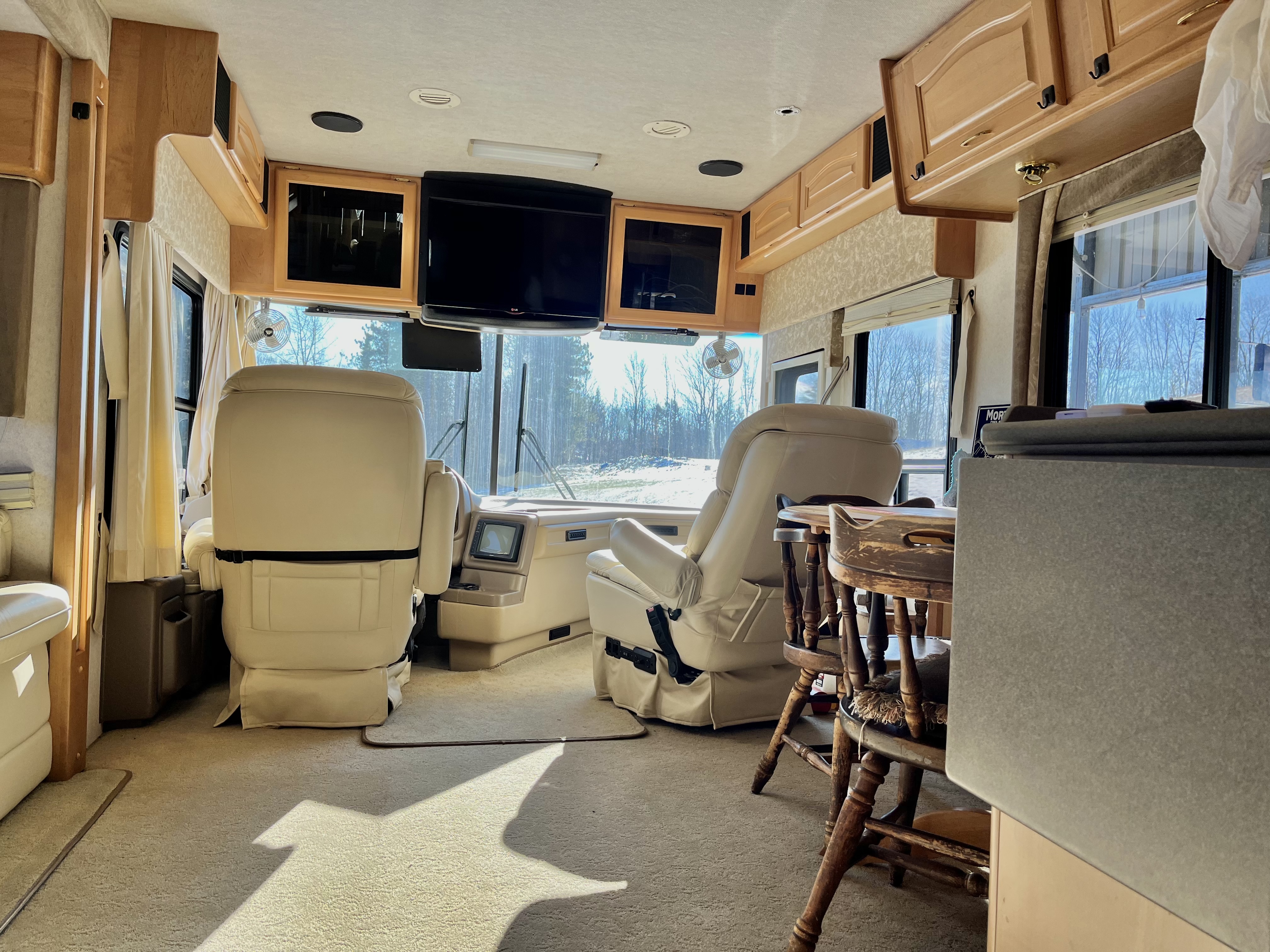 FFA094D1-5D06-40A5-9AEB-8516901E17FF